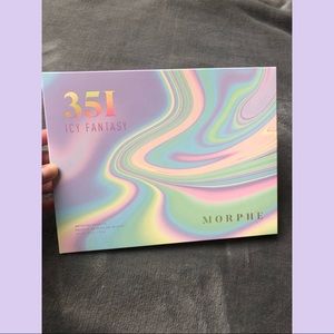 Morphe Icy Fantasy Artistry Palette